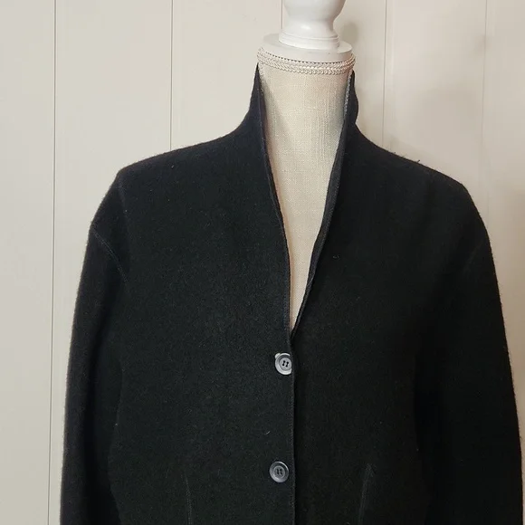 Vintage 90's black wool longline fitted whismigoth closet staple coat.